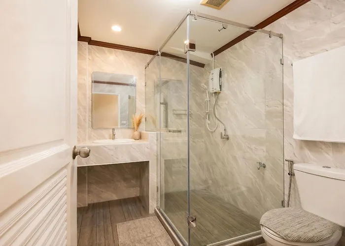Luxury 4br 250 Sqm 5 Min To Bts Sukhumvit 26 Apartamento Bangkok
