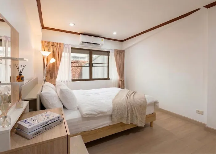 Luxury 4br 250 Sqm 5 Min To Bts Sukhumvit 26 Apartamento Bangkok