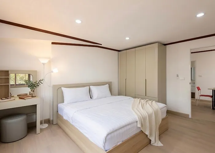 Luxury 4br 250 Sqm 5 Min To Bts Sukhumvit 26 Apartamento